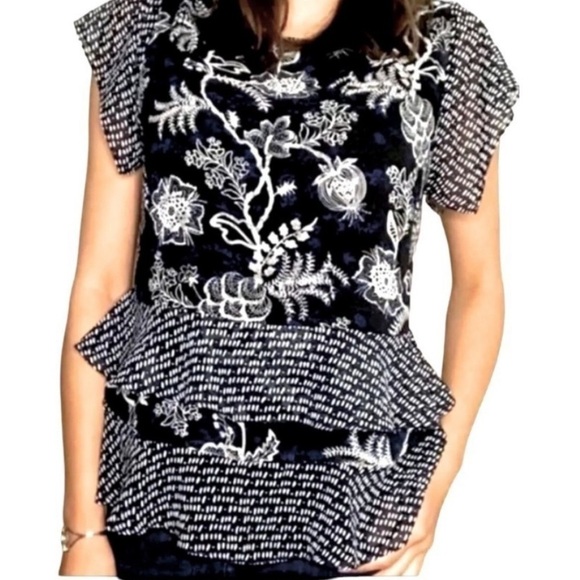 Cabi Black Floral Hybrid Blouse #5355 Size Small - Picture 2 of 9